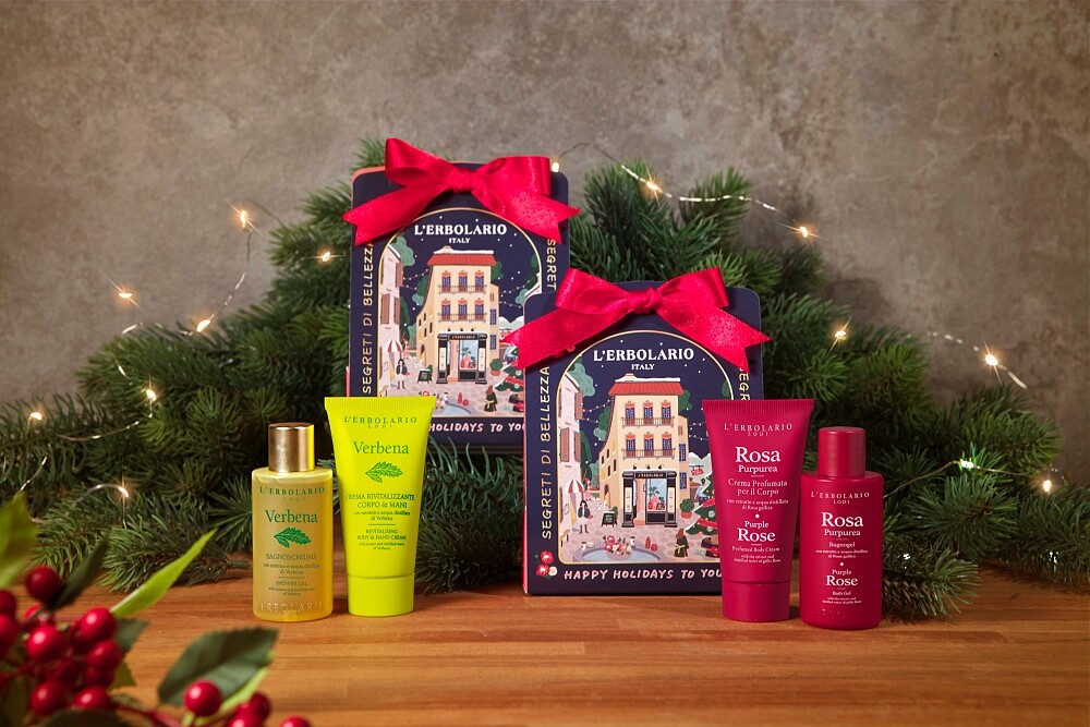 蕾莉歐與33插畫家合作推出義式風格與耶誕氣息結合的「耶誕限定禮盒」，分別有「檸檬馬鞭草」與「緋紅玫瑰」兩款，皆為NT399