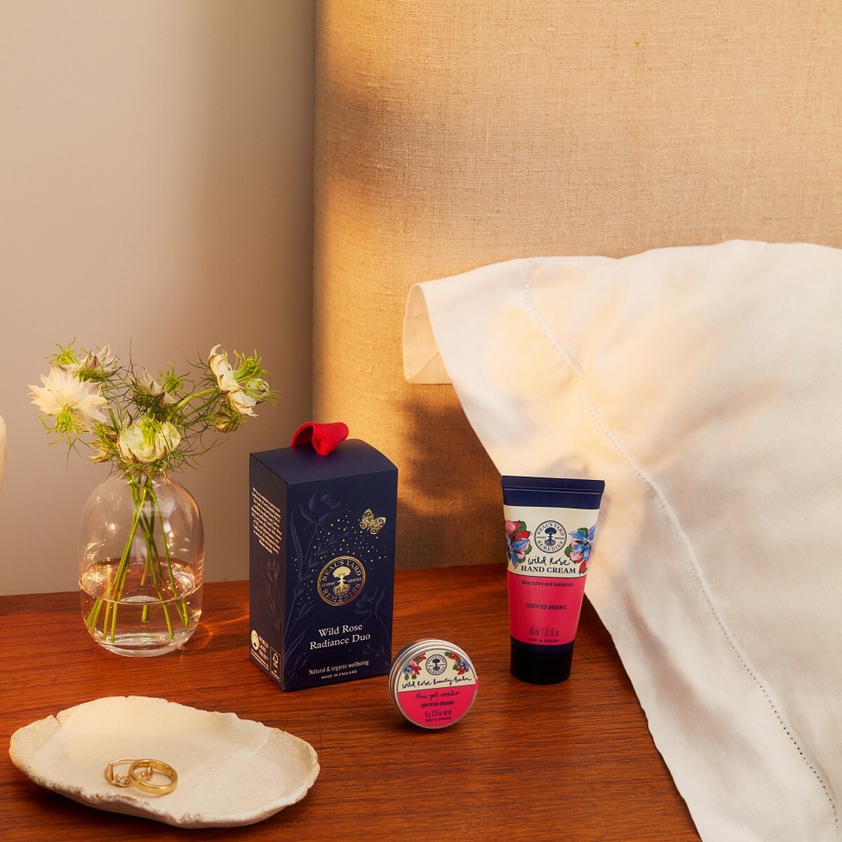 NYR尼爾氏2023聖誕野玫瑰亮采禮盒，NT680