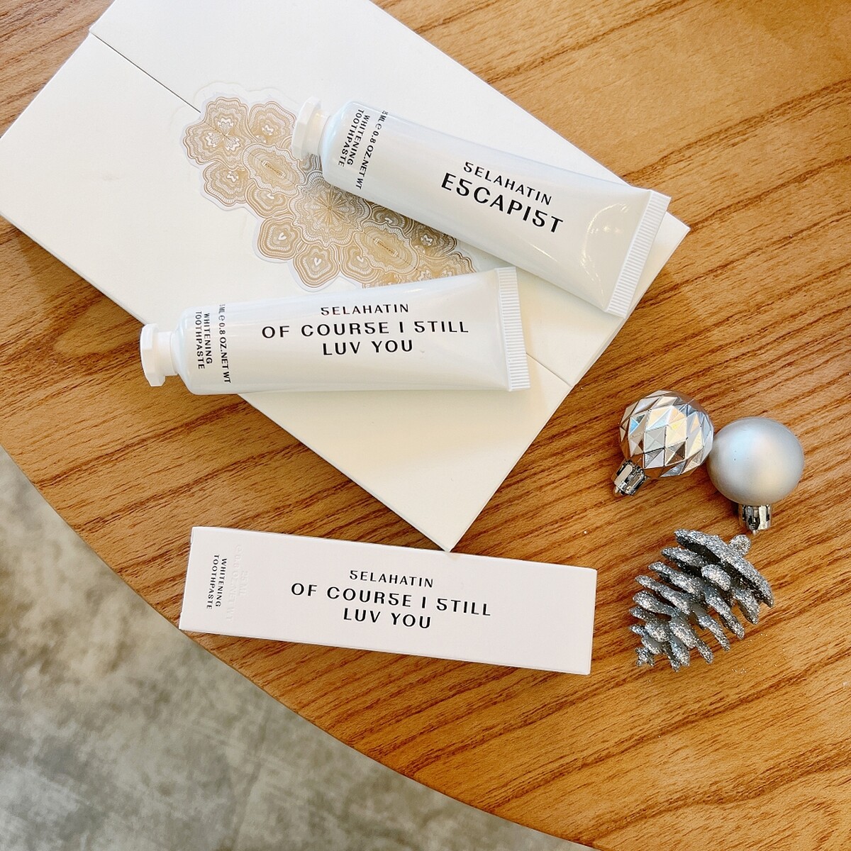 SELAHATIN牙膏實拍。