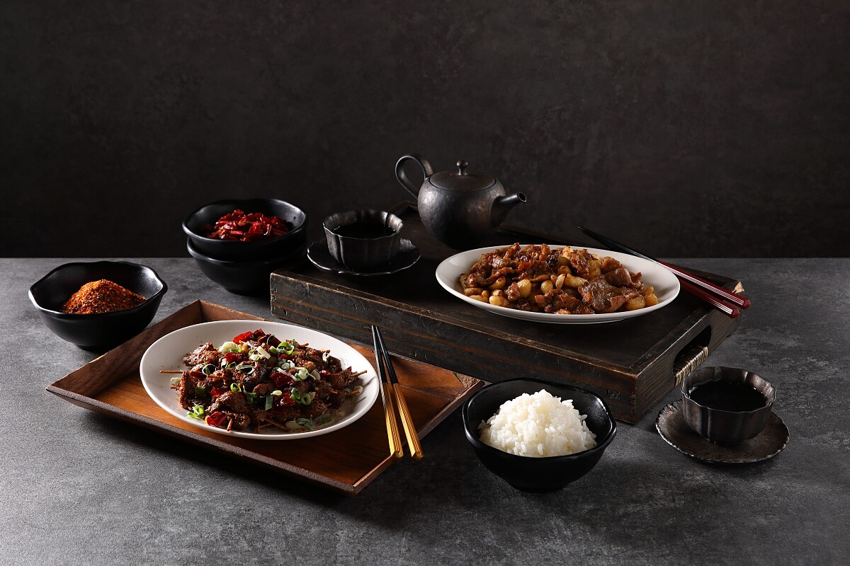 「牙籤牛肉」與「蒜頭牛肉」。