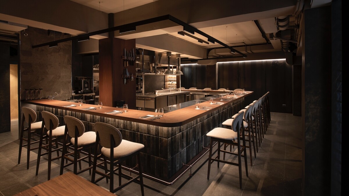 日式居酒屋板前的空間為最大特色。