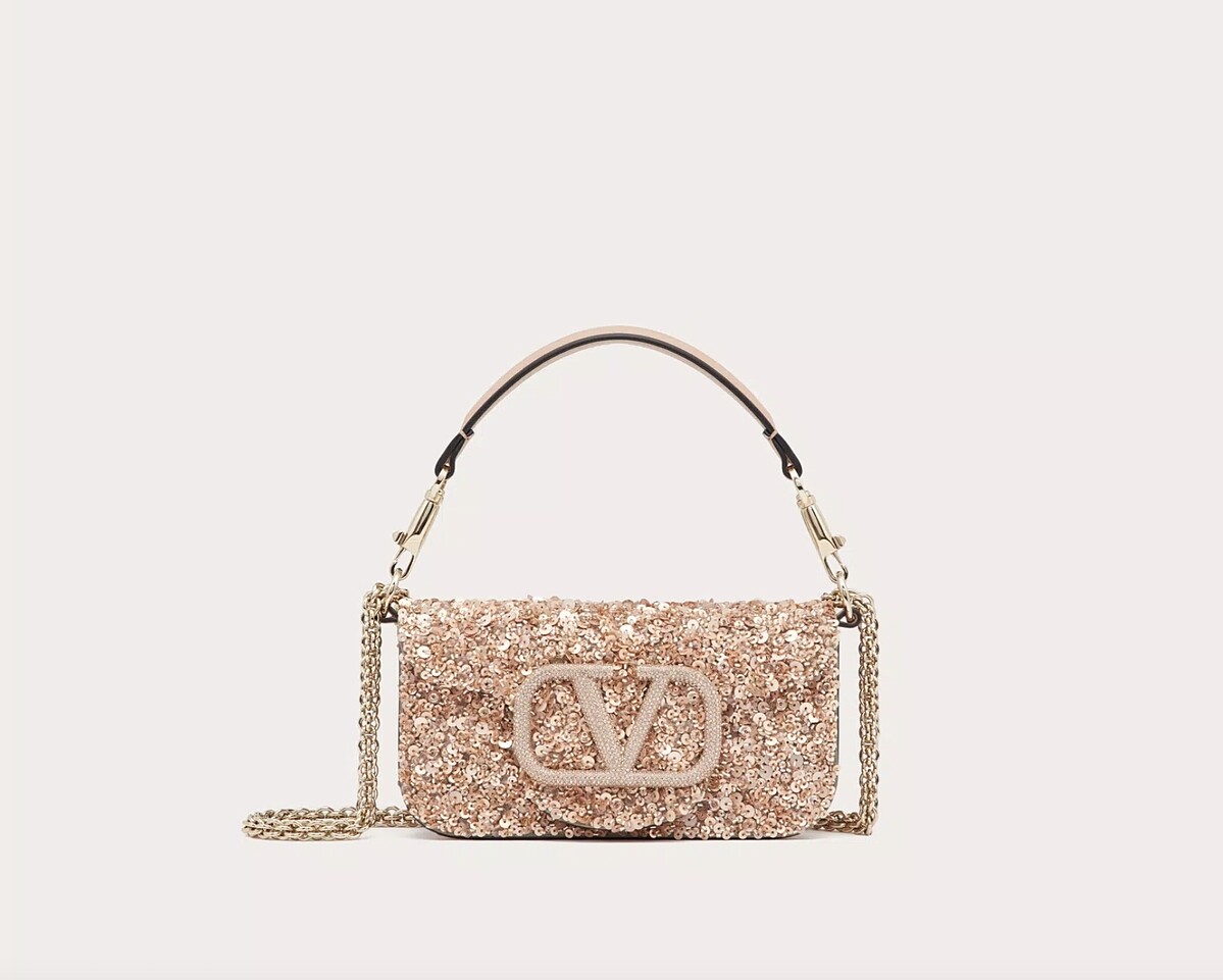 Valentino Vlogo 亮片迷你手袋，NT$159,000。