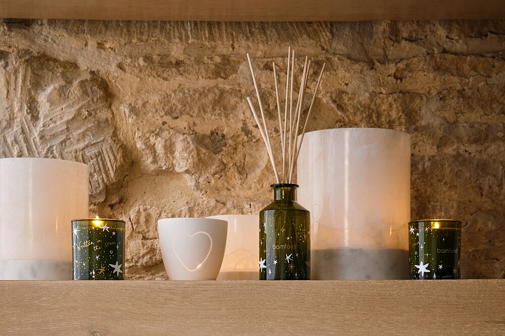 Bamford天竺葵 2023限量室內擴香250ml，NT3,200。天竺葵 2023限量香氛蠟燭140g，NT1,800