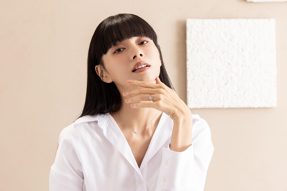 郭源元配戴I-PRIMO「紀念鑽飾-NASHIRA」鑽石項鍊及「初明HATSUAKARI」系列鑽石戒指