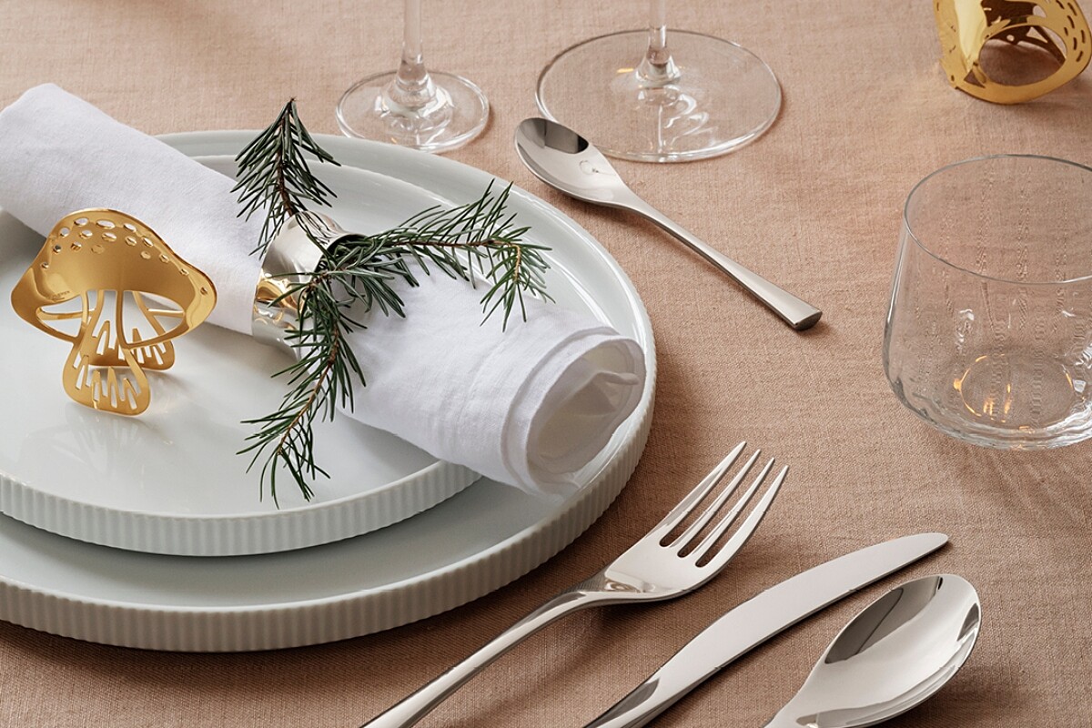 透過精心搭配的餐具能為餐桌氛圍大大加分。