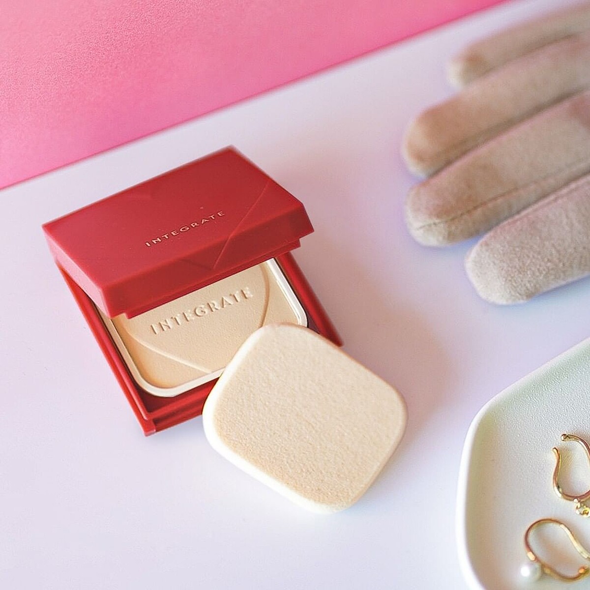 INTEGRATE柔焦輕透美肌粉餅10g，NT370