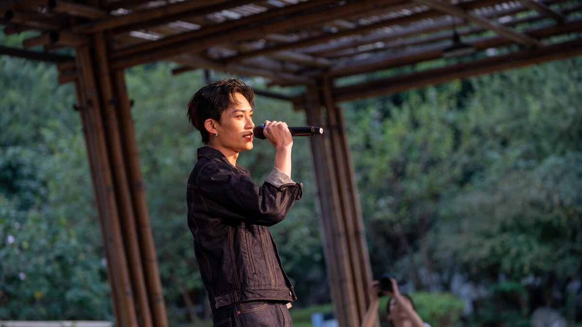 演唱嘉賓呂植宇