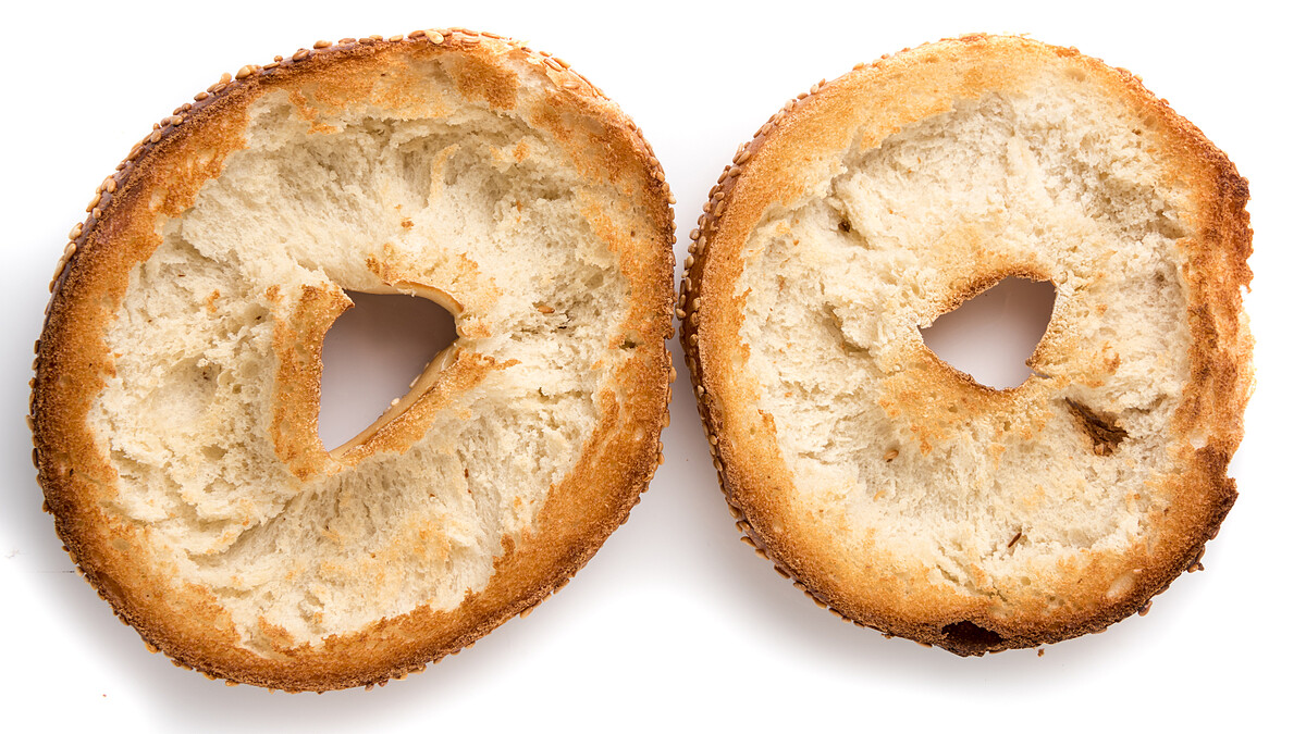 挖空貝果 Scooped bagel