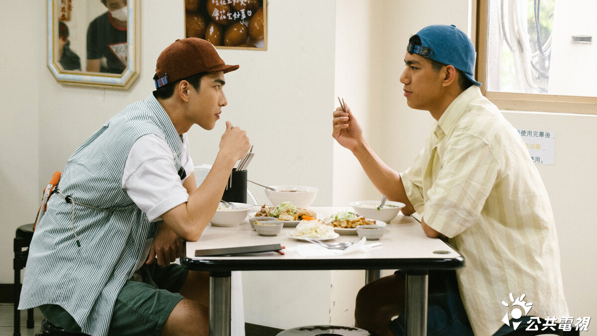 《二呆流浪記》朱軒洋帶曾敬驊品嘗台中美食開錄3小時內預算就大超支。