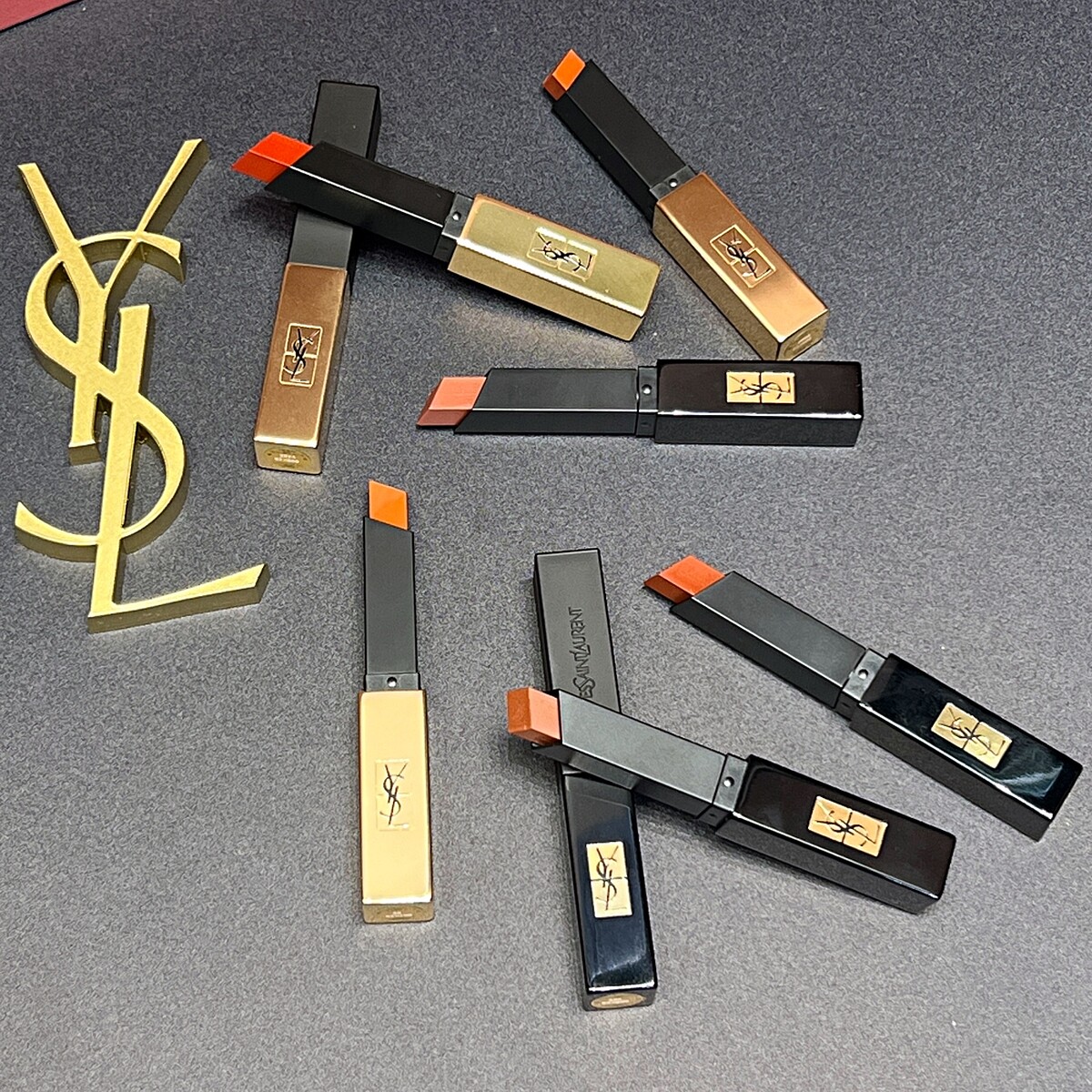 YSL煙管唇膏2024年初推出全新烈焰美拉德色選共6色。