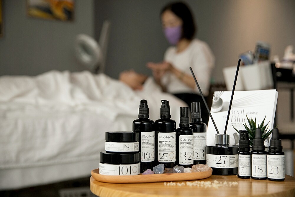 盎然Revive SPA英草社光燦。塑顏課程。