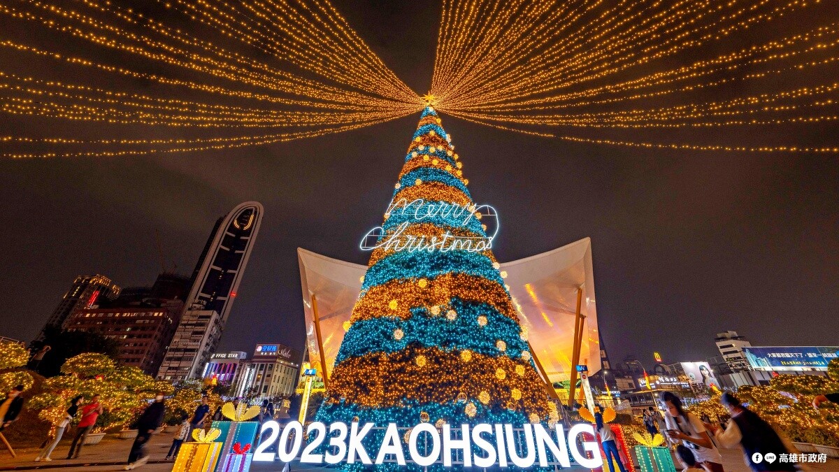 近25公尺高的聖誕樹「星空之樹」