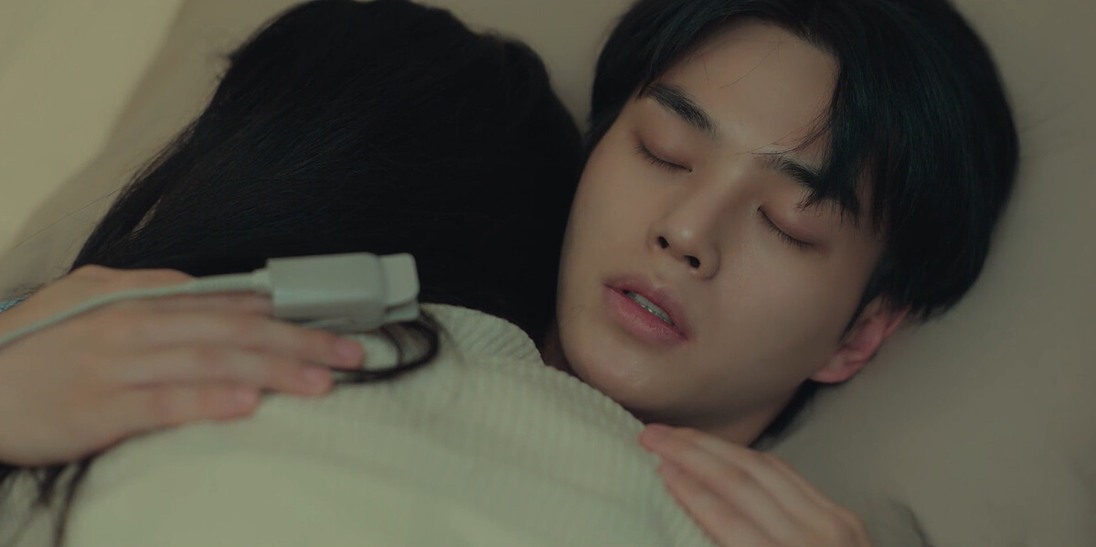 九元抱著到曦，要抱抱充電，第一次改變充電模式