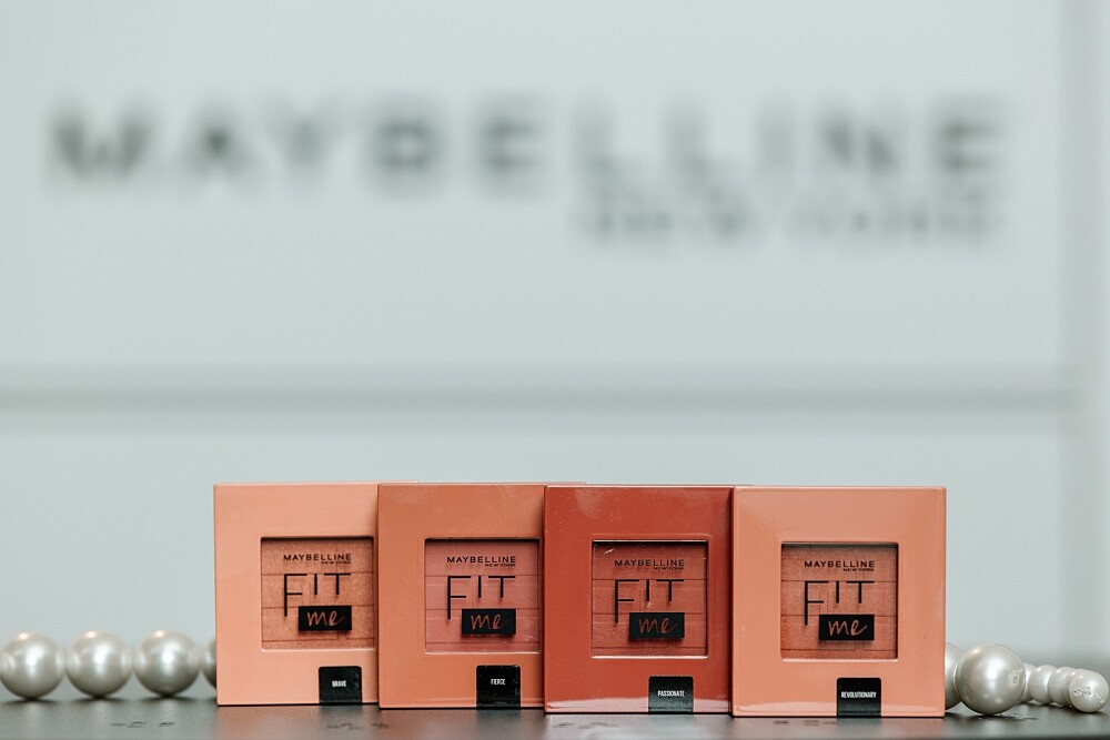 媚比琳FIT ME漂染持色腮紅情境圖。