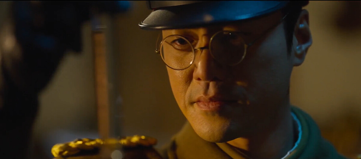 加藤中佐著迷生化實驗，帶走試管繼續培養納人