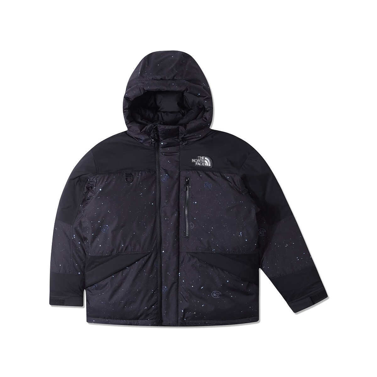 The North Face x CLOT羽絨外套NT$24,800。