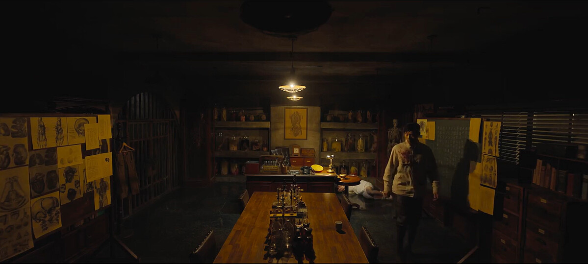 回憶戲，張泰尚離開實驗室看了桌面