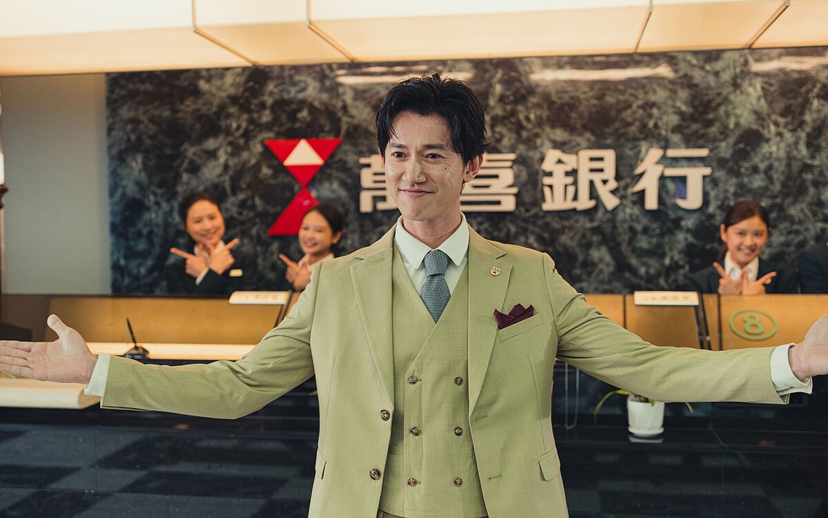 吳慷仁在賀歲片《還錢》中特別演出銀行企業家一角