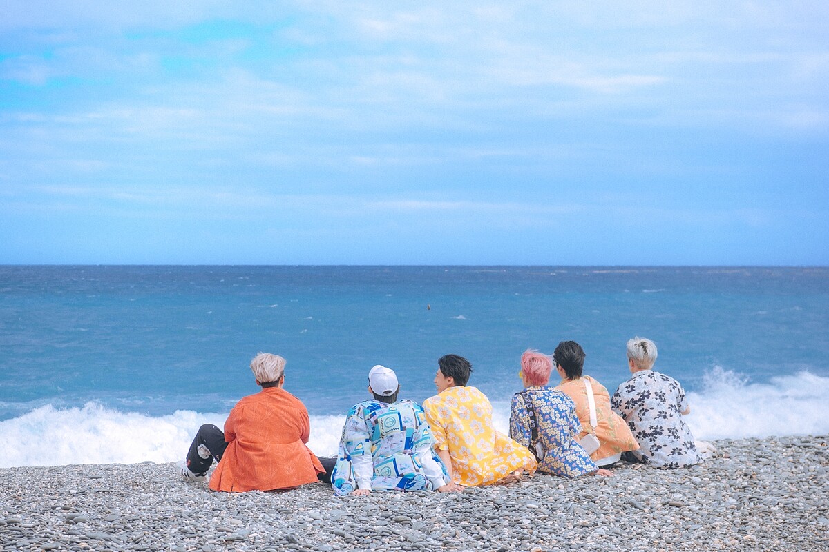 《Ozone夏日青春冒險》六位少年用花蓮絕美海景療癒身心。