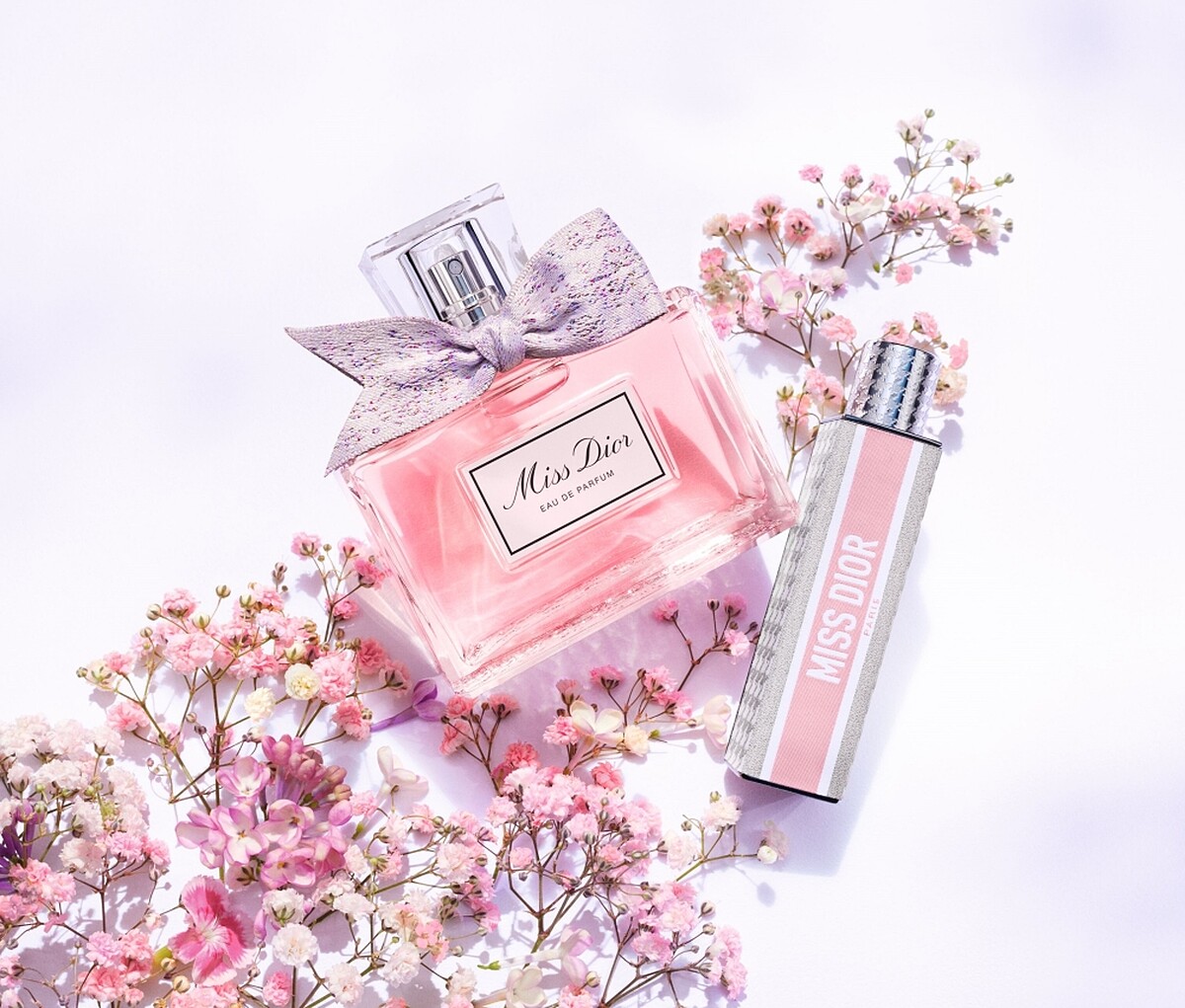 迪奧Miss Dior親吻香膏-香氛與 Miss Dior香氛情境照。
