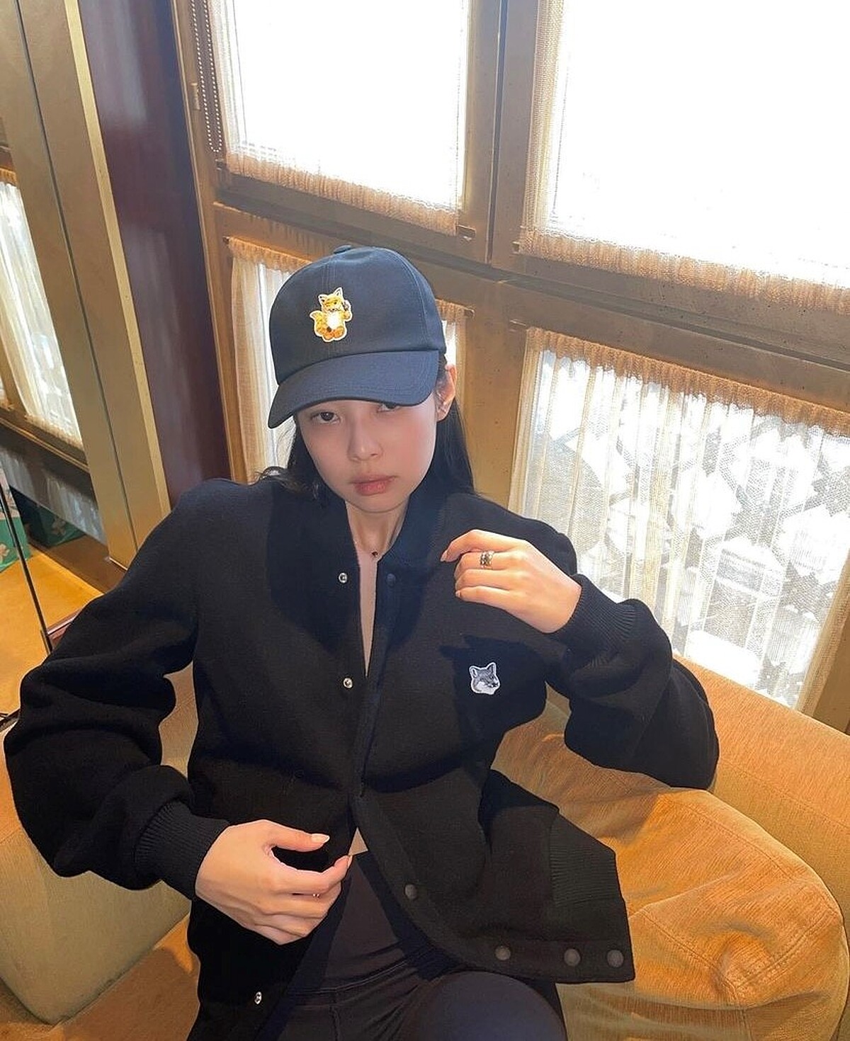 Jennie這樣穿搭珠寶01：戒指