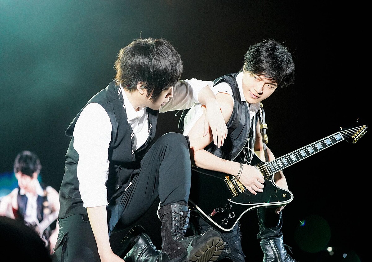 五月天阿信、怪獸