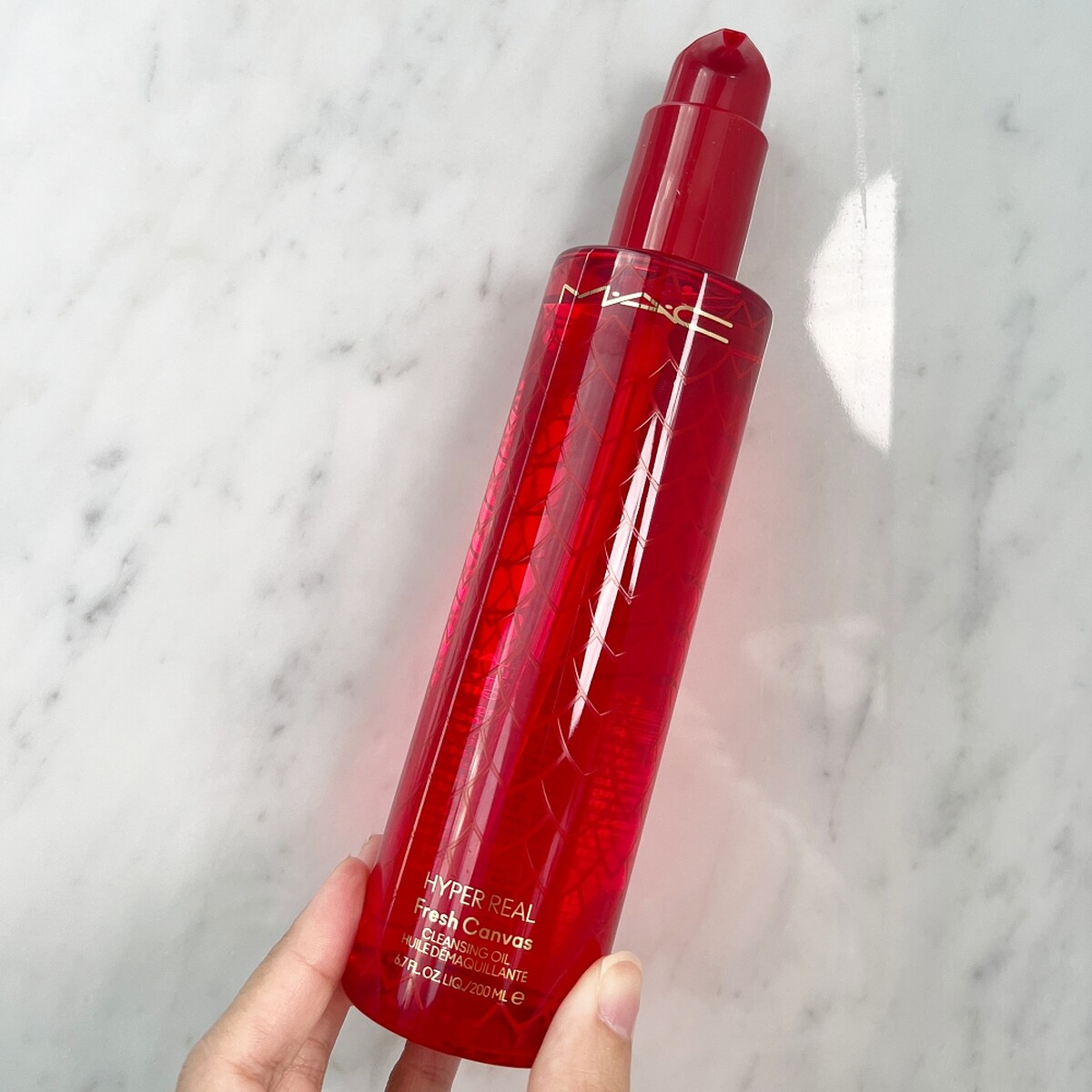 M.A.C熾愛之心超奇肌清爽花瓣淨妝油 200ml，NT1,750