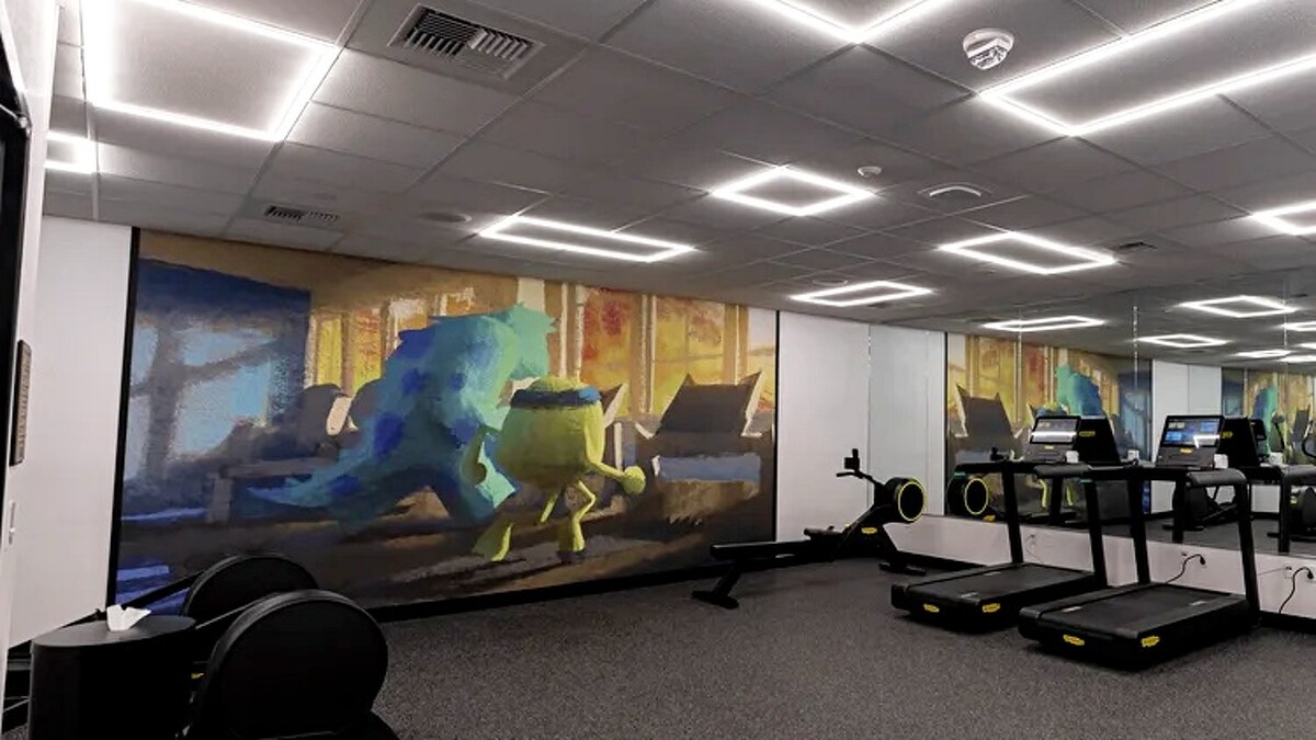 健身房牆壁上會看到《怪獸電力公司》主角陪你運動！