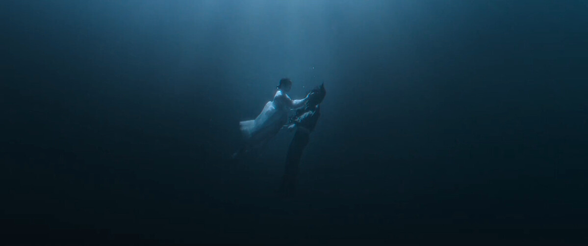 惺沁怪物和尹采玉入水後，以母親的身形聲音觸摸叫喚尹采玉，確定惺沁沒有失去意志、沒有完全魔化，還是&rdquo;人類&rdquo;