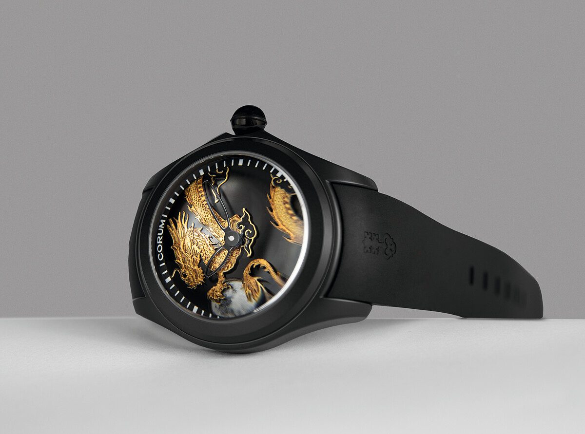 Corum崑崙錶 Bubble 47 金龍伴月腕錶