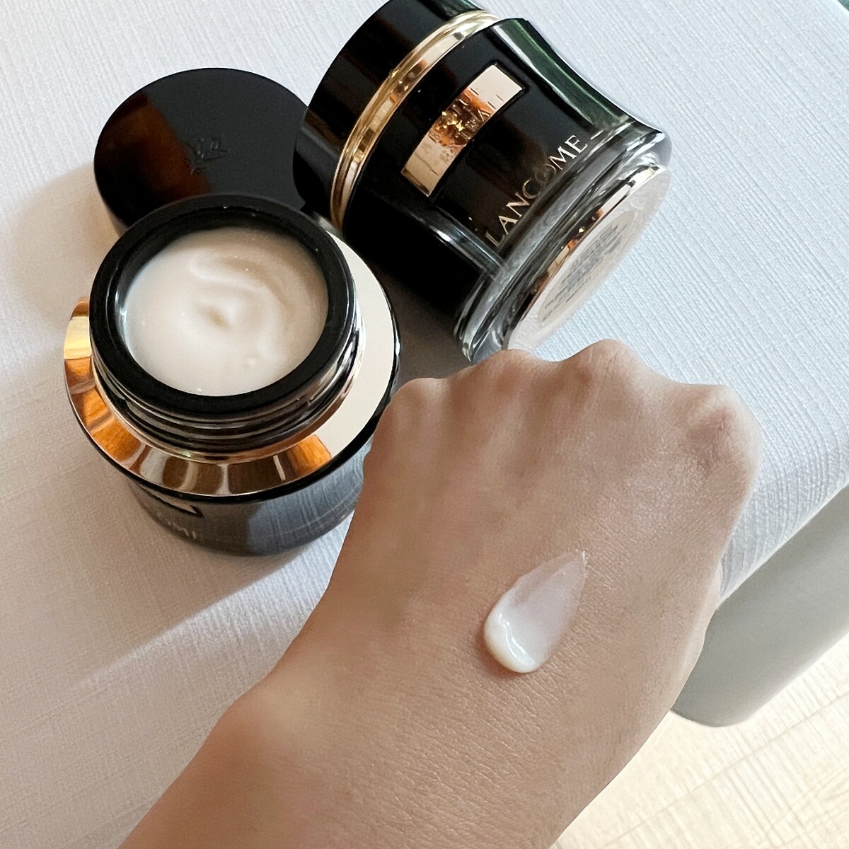 LANCOME蘭蔻絕對完美黑鑽奢燦乳霜50ml，NT23,000、補充蕊50ml，NT19,000