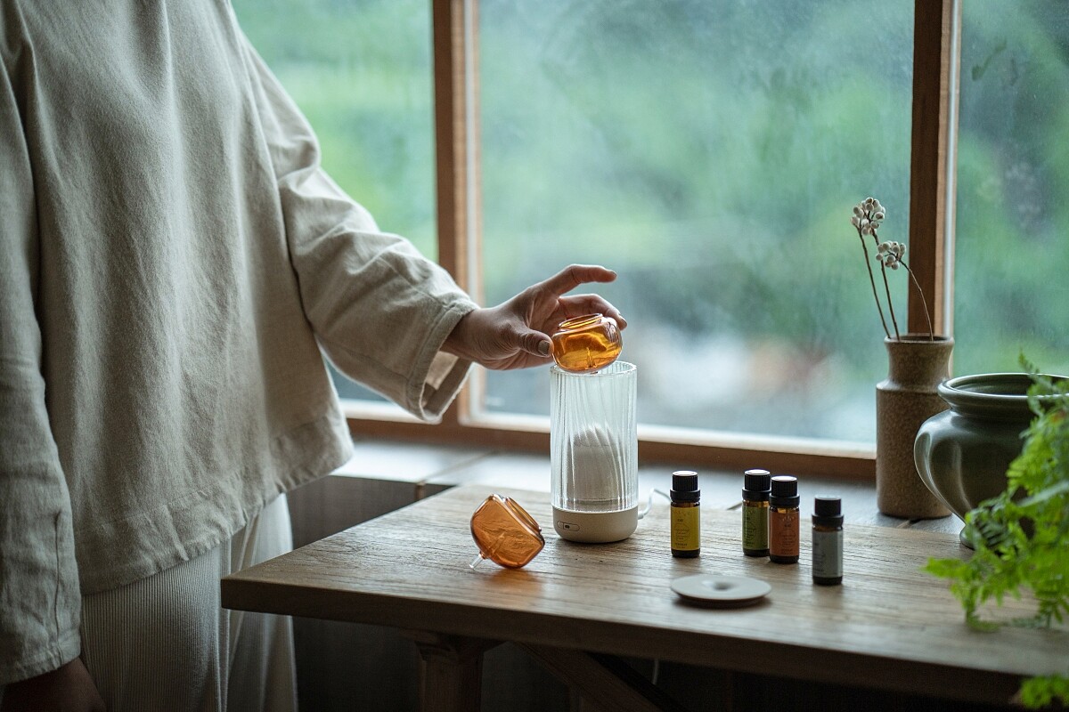 大開口獨立擴香玻璃球設計。