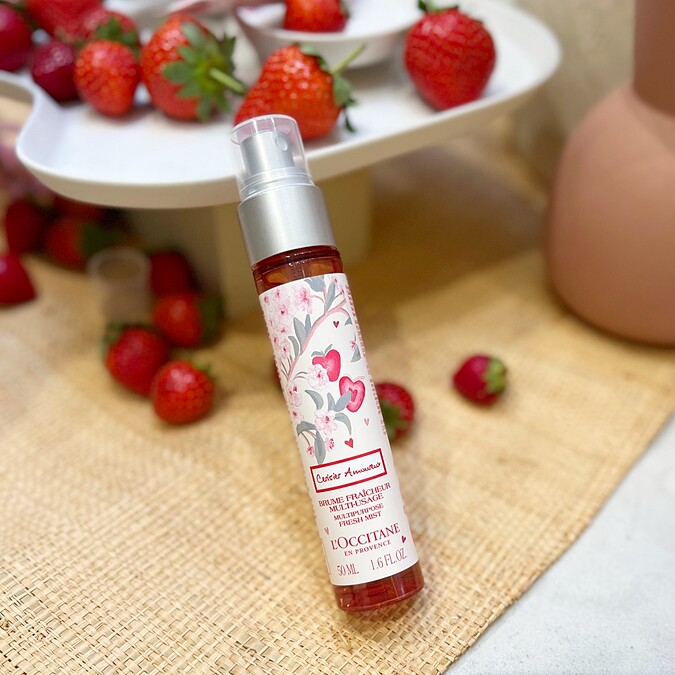 L'OCCITANE歐舒丹草莓櫻花香氛保濕噴霧50ml，NT700(歐舒丹官網、LINE禮物 獨家限定)