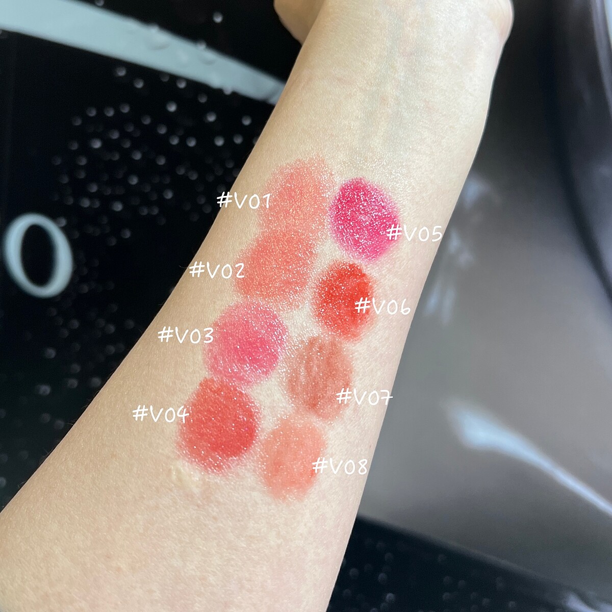 KANEBO星燦嫣紅活力唇膏8色手部試色。