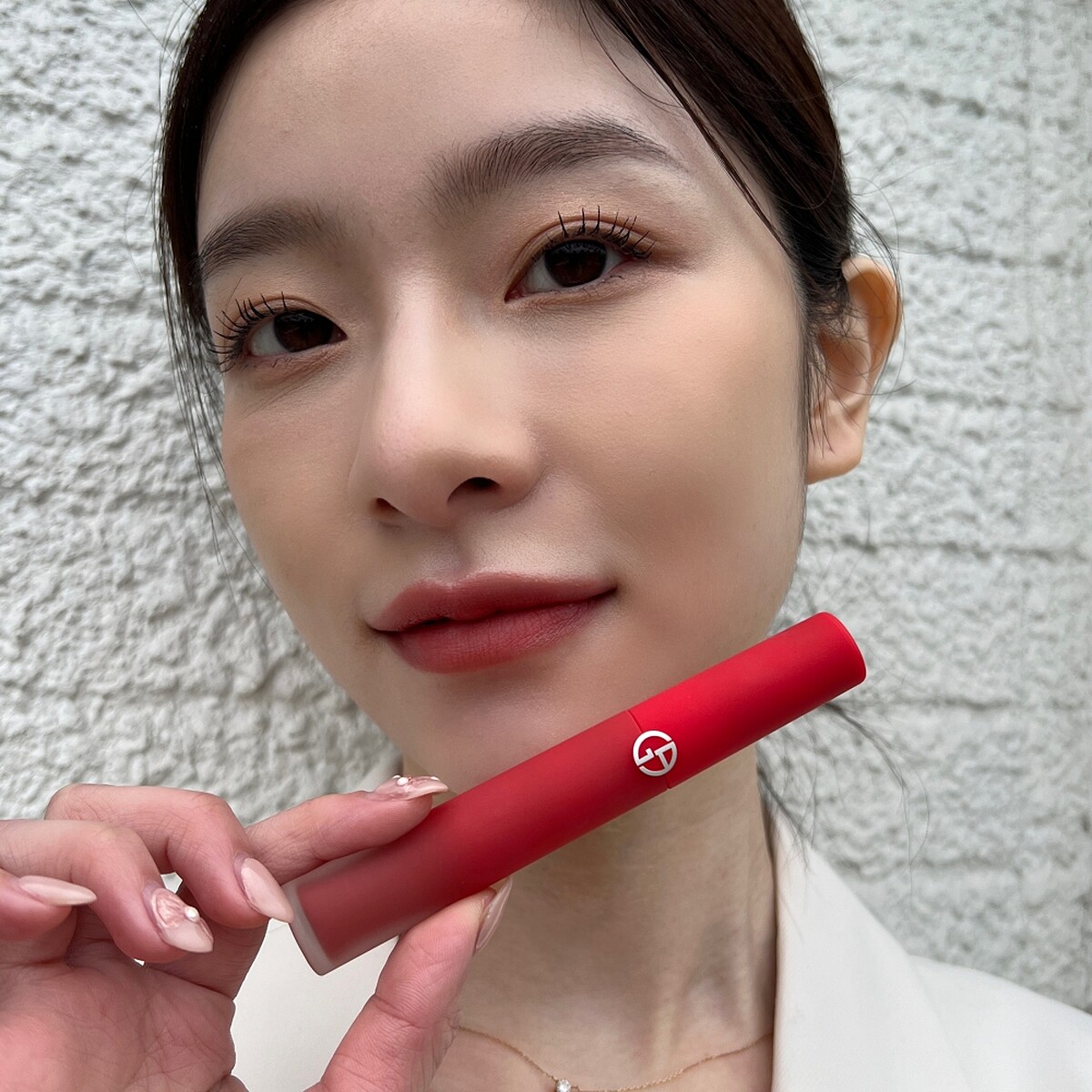 Giorgio Armani亞曼尼奢華絲絨雲霧唇萃(##321熱戀粉棕)實擦試色。