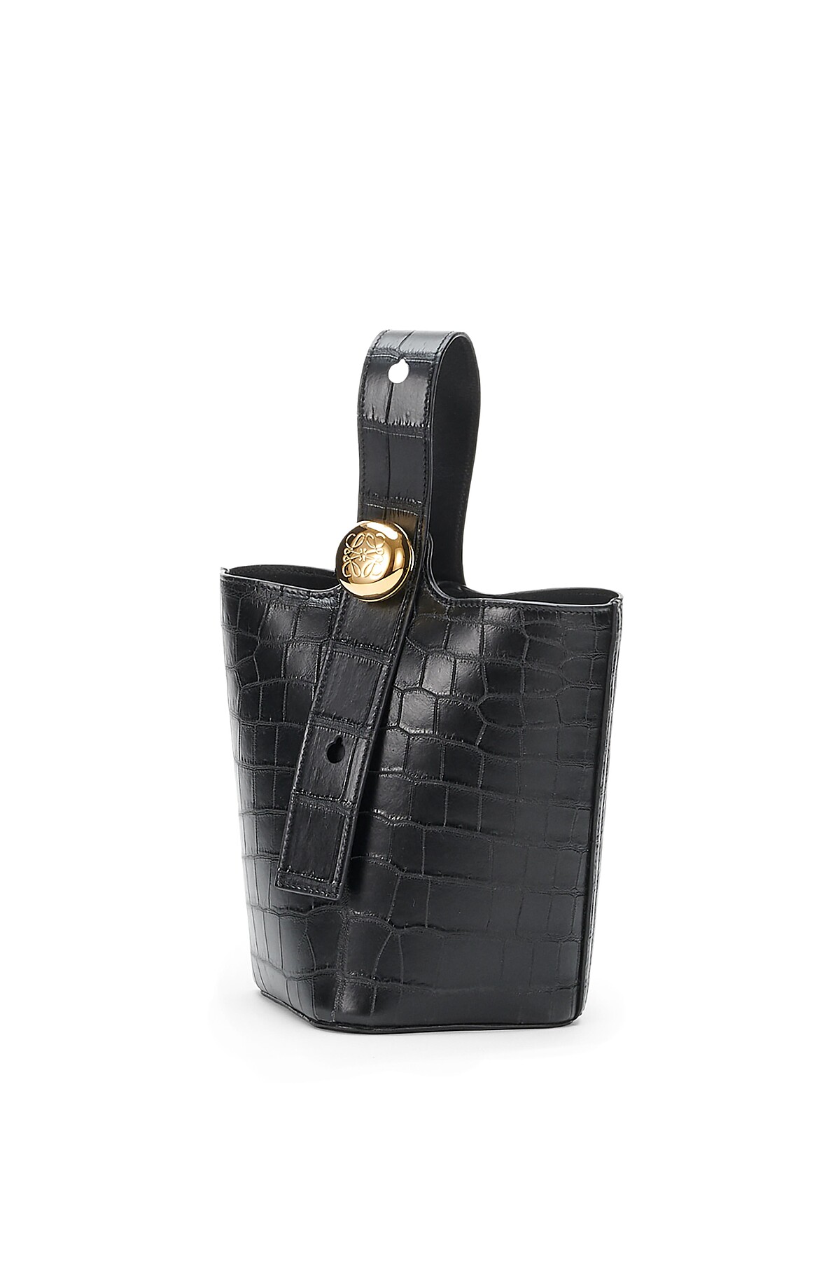 Pebble 經典黑壓紋迷你肩背包，價格店洽。