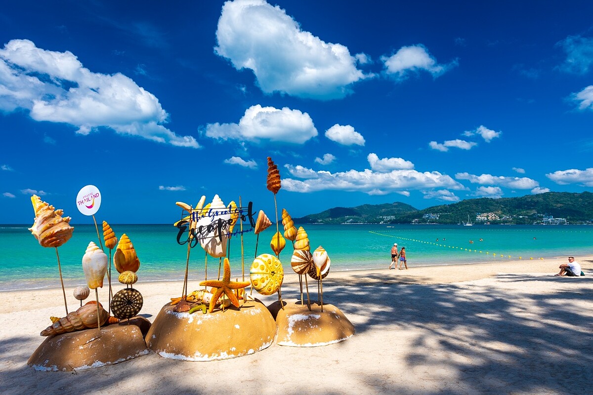 泰國普吉島，芭東海灘（泰國光觀局提供）