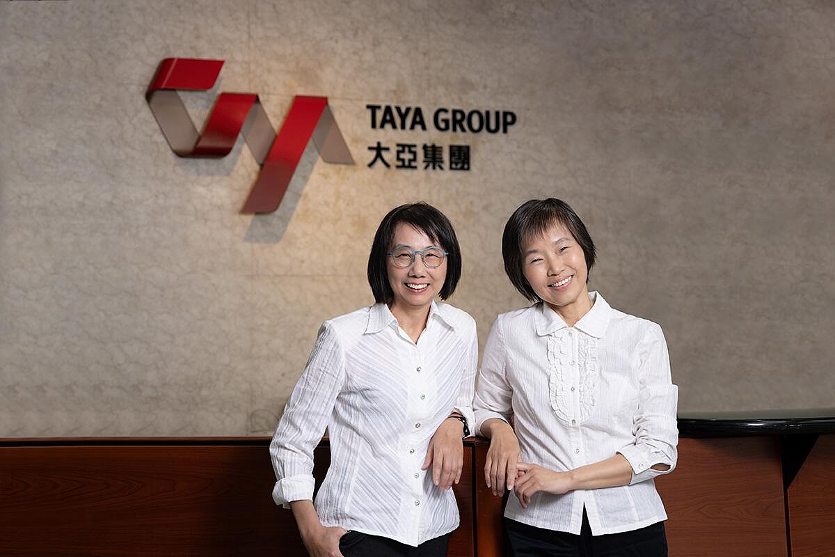 左：大亞集團總管理處經營企劃室經理張百惠，右：資深業務課長郭美貞。