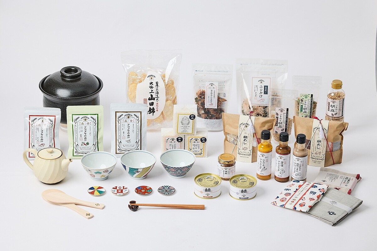 為了搭配優質米飯,也精挑細選來自全國優質調味料、食材、食器與料理道具。