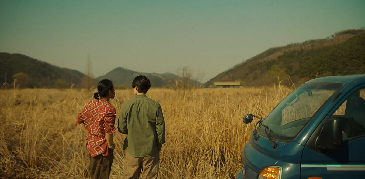 鄭進灣接手本田的軍火，找來把信計畫在田中央打造購物中心