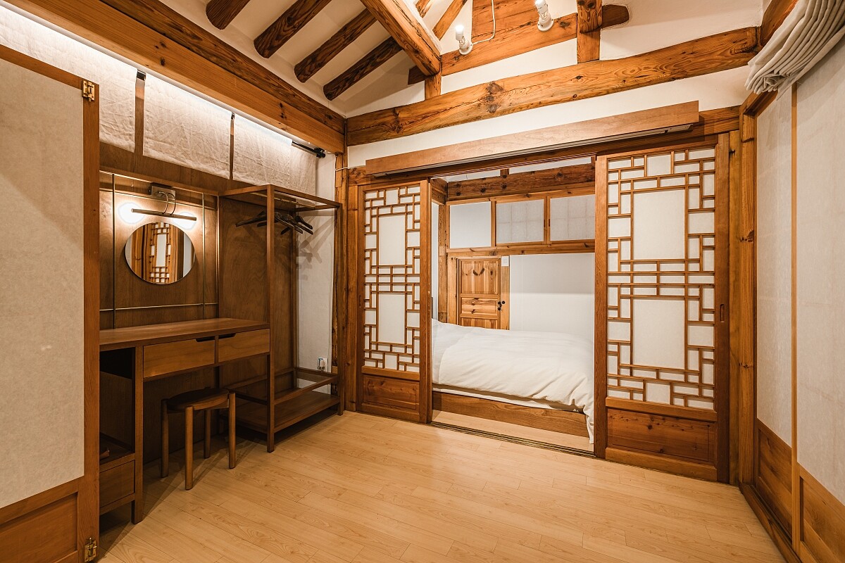 視聽空間還能作為梳妝室使用。Photo by Yoon Taehoon @_yoonic