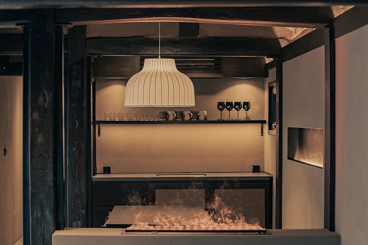 以深沈的色調為主色。Photo by SungMin Hong