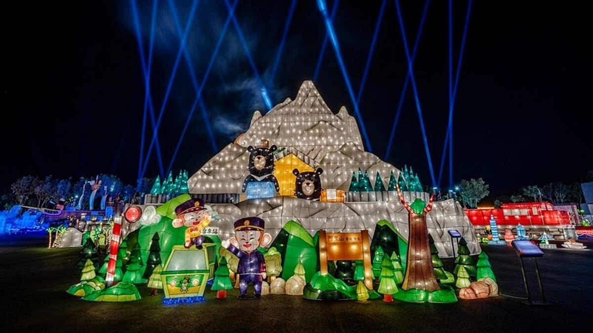 高鐵燈區主展區作品：台灣軌跡