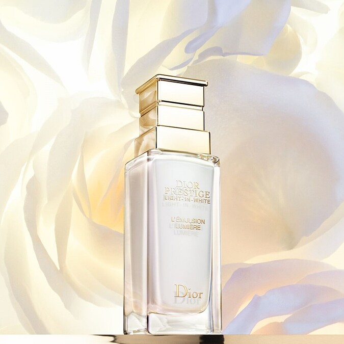 Dior迪奧精萃再生光燦淨白修護乳50ml，NT13,300