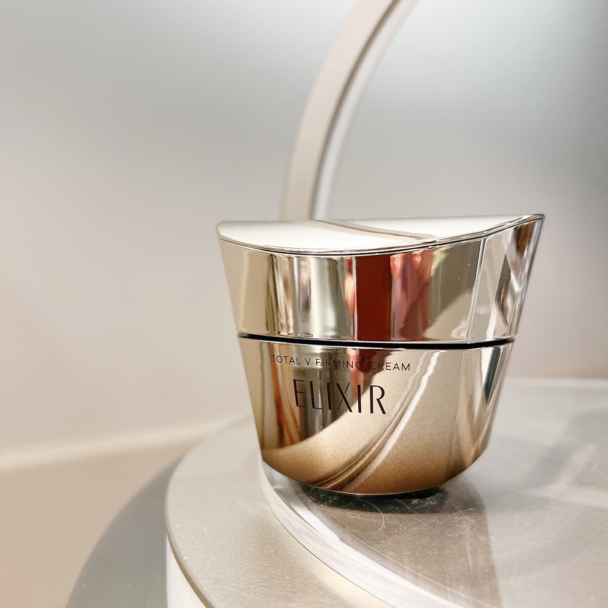 ELIXIR怡麗絲爾膠原緊V澎潤霜實品。