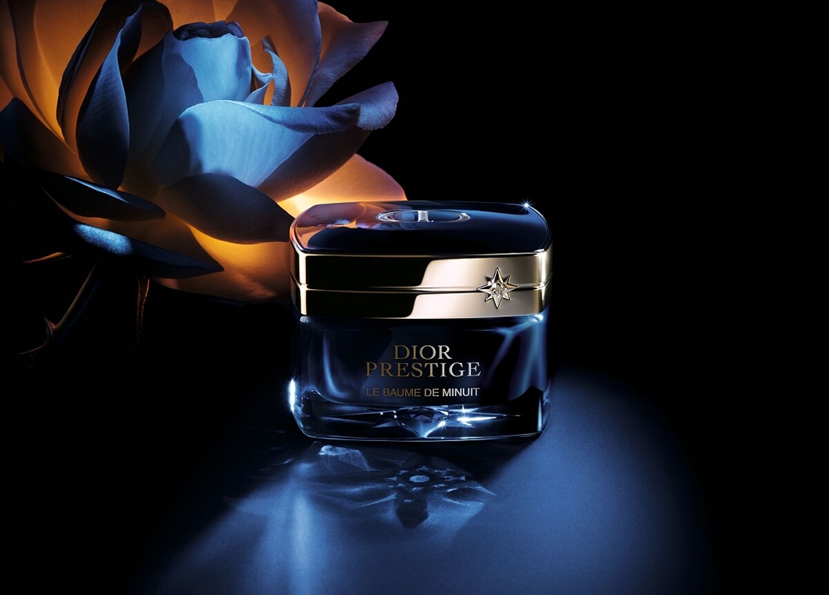 Dior迪奧精萃再生午夜玫瑰霜情境。