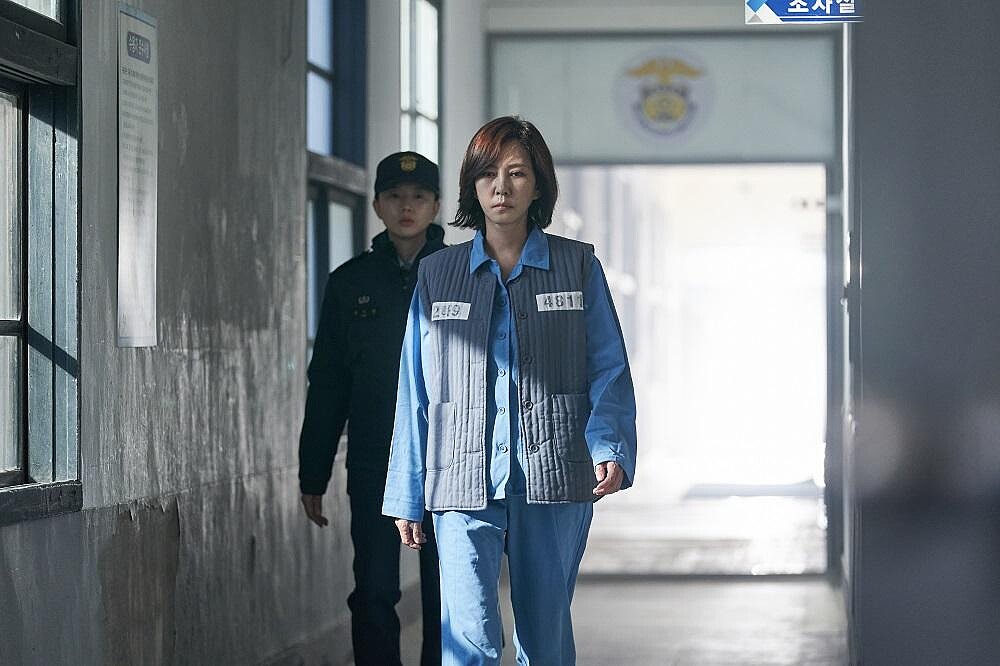 被母親吳高銀親手送入監獄的殷秀賢