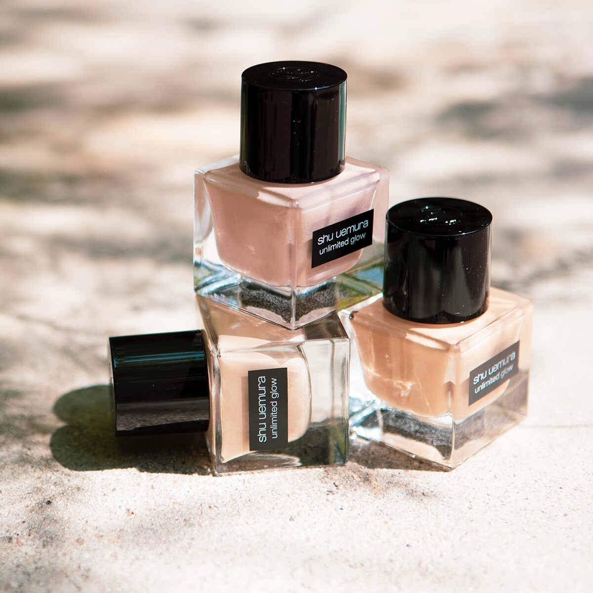 Shu Uemura植村秀無極限光澤水粉底SPF18/ PA+++(共25色),NT1,900