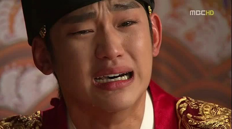 金秀賢在《擁抱太陽的月亮》多次淚崩