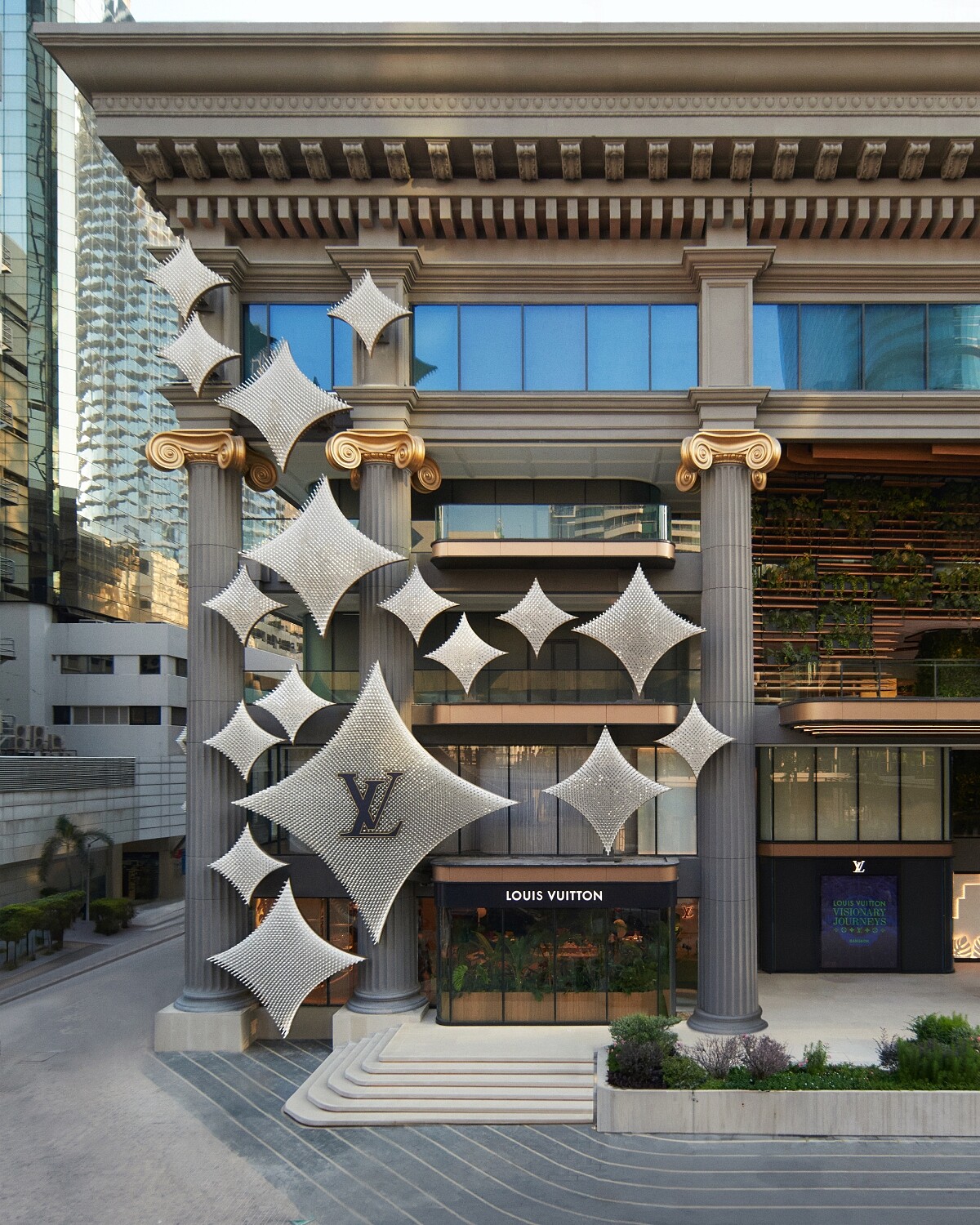 路易威登在曼谷的全新概念店「LV The Place Bangkok」。